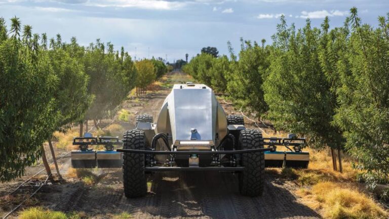 John Deere Acquires GUSS Automation to Strengthen High-Value Crop Autonomy Portfolio